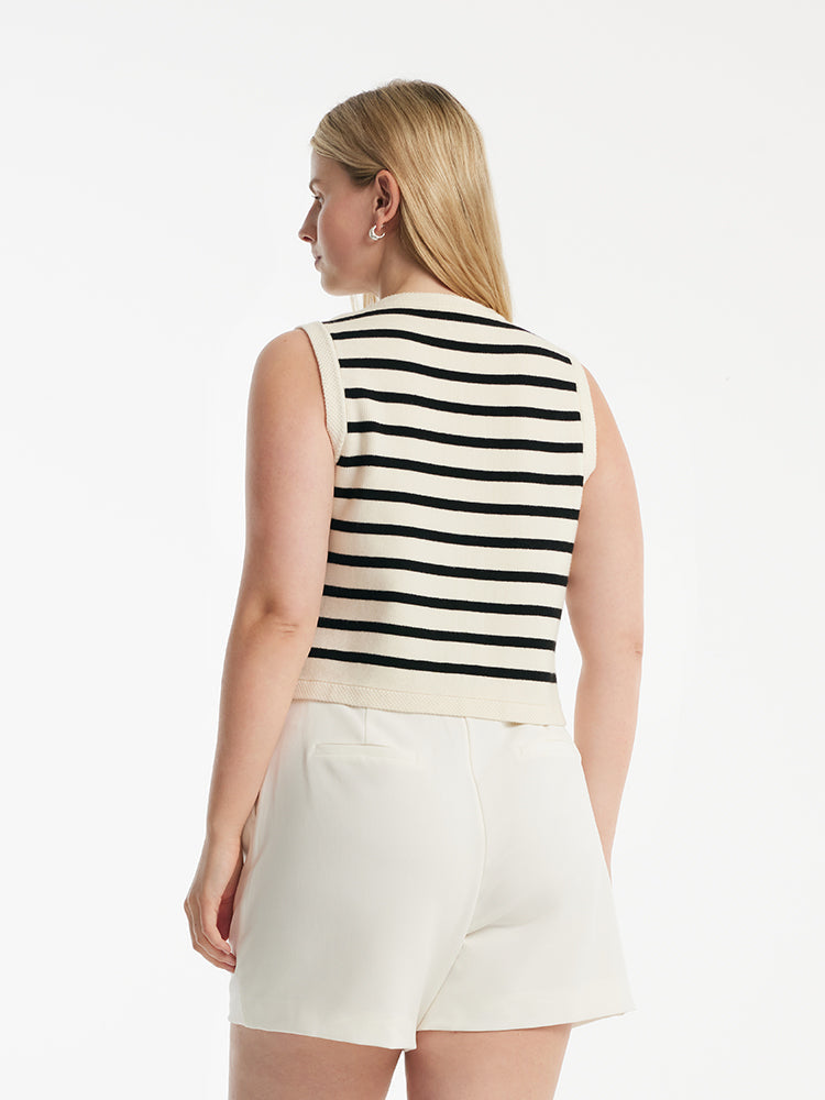 Evelyn & Co.™ | White Loose Shorts