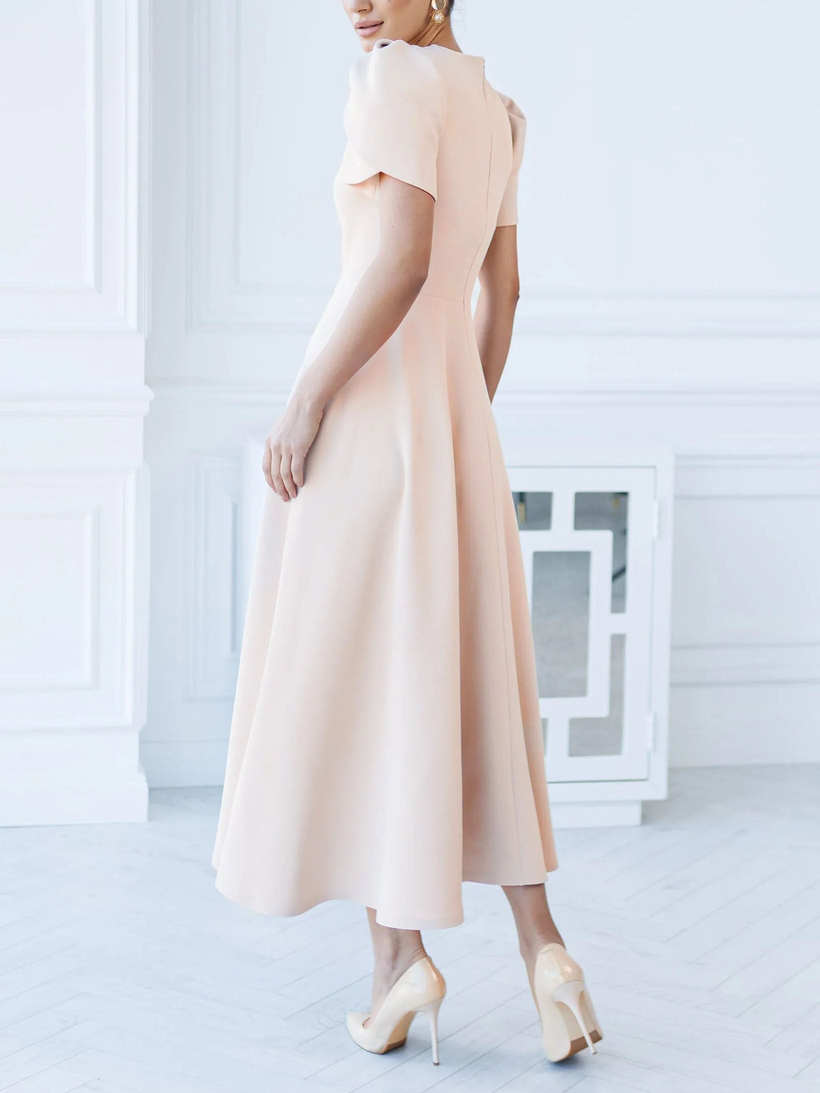 Evelyn & Co.™ | High-neck Bud Sleeve Midi Dress