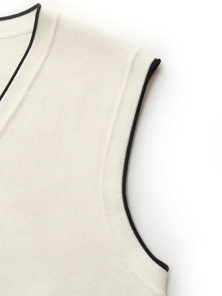 Evelyn & Co.™ | Contrast Trim Knit Vest