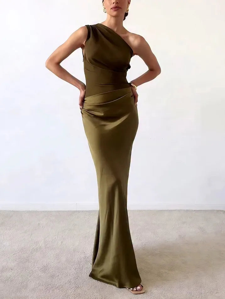 Evelyn & Co.™ |  One Shoulder Neck Pleated Party Maxi Dress