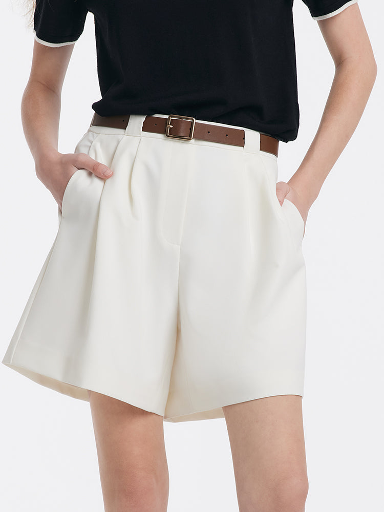 Evelyn & Co.™ | White Loose Shorts